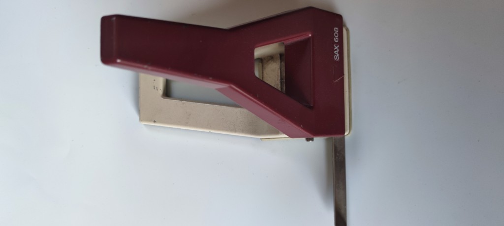 Agrafeuse SAX 606