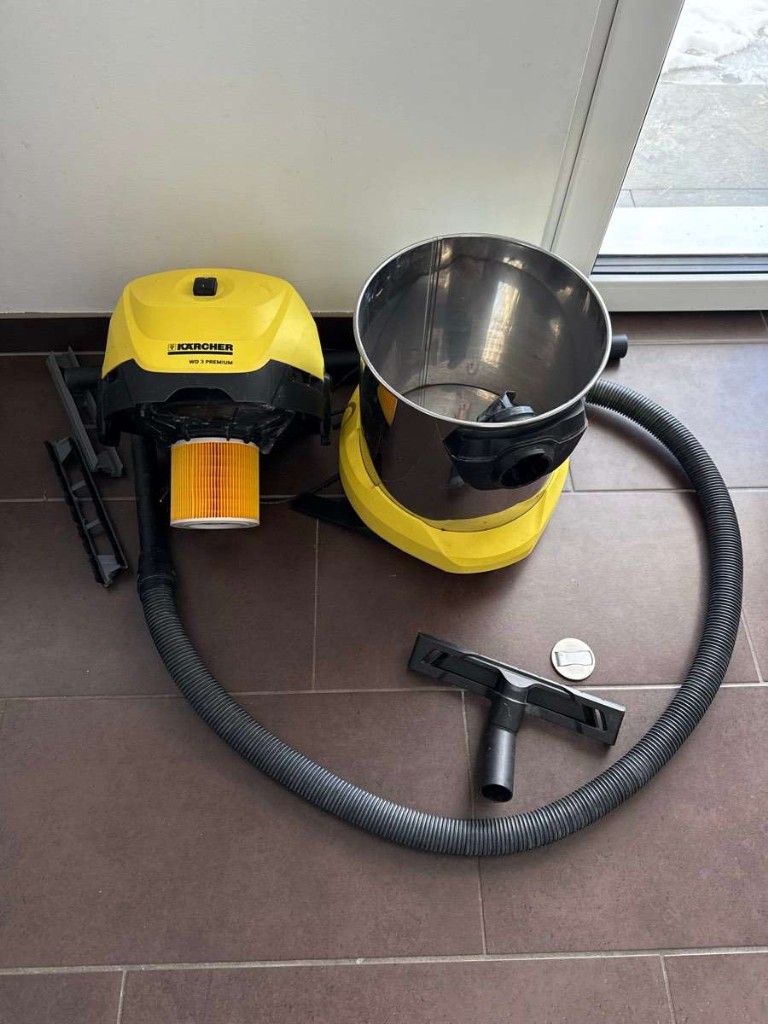 Aspirateur multifonction